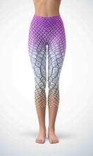 Load image into Gallery viewer, Pink crocodile skin capri for workout yoga gym jogging - alien wing active