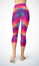 Load image into Gallery viewer, Hot summer stripe capri for workout yoga gym jogging - alien wing active