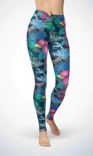 Load image into Gallery viewer, Dragon flower legging for workout yoga gym running - alien wing active