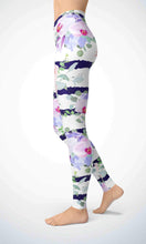 Load image into Gallery viewer, Rose stripe legging for workout yoga gym running - alien wing active